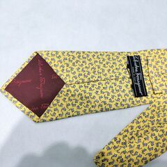 【Salvatore Ferragamo】　フェラガモ　シルク　ネクタイ　アヒルの画像