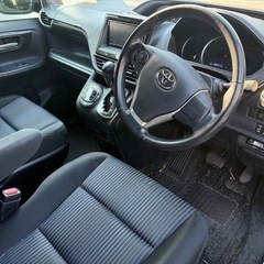 トヨタVoxy　ヴォクシー　80 前期　ZS TRD 8人　フリップダウンの画像