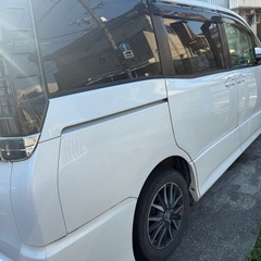 トヨタVoxy　ヴォクシー　80 前期　ZS TRD 8人　フリップダウンの画像