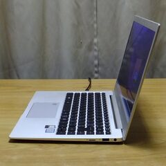 シルバーのスリムなボディ 高速・高性能・コンパクトノートPC THIRDWAVE 「Altair F-13KR」Windows11 pro Office 2021搭載 Core i5 メモリー8GB 256GB SSD 13.3型 フルHD Webカメラ、USB3.0×2、HDMI、USB Type-C、などの画像