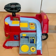 カーズ　レーシングトレーラー　箱もありますの画像