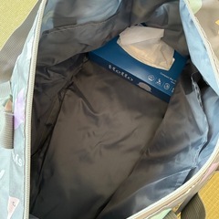 ほぼ新品 シナぷしゅ ボストンバッグの画像