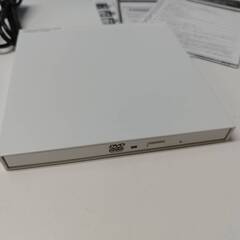 【良品】logitec LDR-PMK8U2CLWH ポータブルDVDドライブの画像