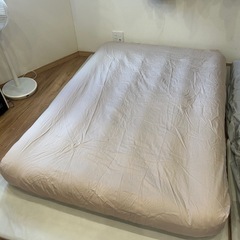 エアベッド　ダブルサイズ　シーツ付き　の画像