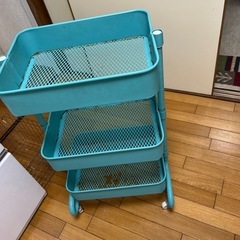 3段ワゴンの画像
