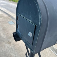 アンティークポストの画像