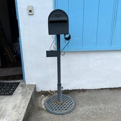 アンティークポストの画像