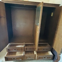 ワードローブ　昭和　箪笥　鍵付き　　の画像
