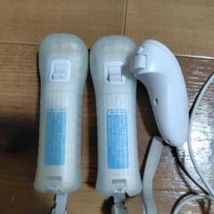 Wiiコントローラー(シリコンカバー付き)の画像