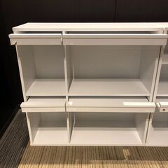 【展示品・未使用品】ディスプレイ収納ラック フラップ扉付き スッキリ収納 2個組💳自社配送時🌟代引き可💳※現金、クレジット、スマホ決済対応※【送料に設置込】の画像