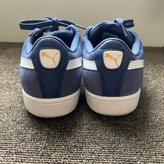 PUMAスニーカーの画像