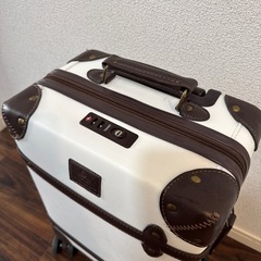 キャリーケースの画像