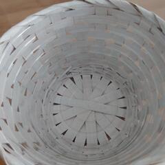 バスケット（ホワイト）の画像