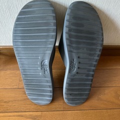 THE NORTH FACE アーチスライドサンダル　
グレー✖️イエロー28センチの画像