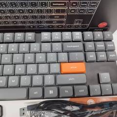 【美品】Keychron K1 Max K1M-H1 ワイヤレスメカニカルキーボード〈赤軸〉の画像