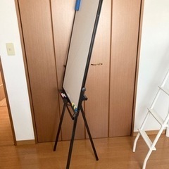 美品　縦型ホワイトボードの画像