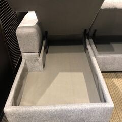 【展示品・未使用品】3人掛けカウチソファ 収納付き 💳自社配送時🌟代引き可💳※現金、クレジット、スマホ決済対応※【送料に設置込】の画像