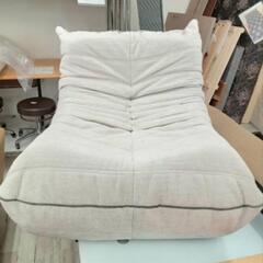 ★北九州、福岡市周辺配送可【展示品❗】1人掛け  ウレタンフロアソファ　ボリューミーソファ  ファブリック【定価22,990円】  💳自社配送時🌟代引き可💳※現金、クレジット、スマホ決済対応※   【配達は要決済前問い合わせ】の画像