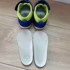 アシックス　ベビーサンダルの画像