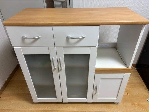 在庫処分】キッチン収納 食器棚 ホワイト スライド棚 コンセント付き