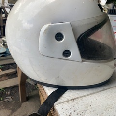 ヘルメットの画像