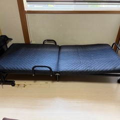 折りたたみシングルベッドの画像