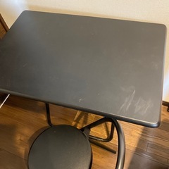 折りたたみの机と椅子セット　黒の画像