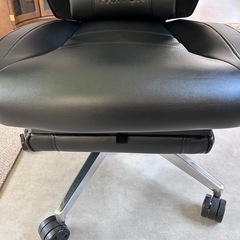 神戸市内✨️PAXTON ゲーミングチェア ブラック オフィスチェア の画像