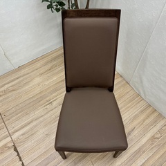 【トレファクマーケット千葉おゆみ野店】ご来店いただける方限定！karimokuの落ち着いた色合いでおしゃれなダイニングチェアのご紹介です！の画像