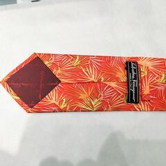 【Salvatore Ferragamo】　フェラガモ　シルク　ネクタイ　フラワーの画像