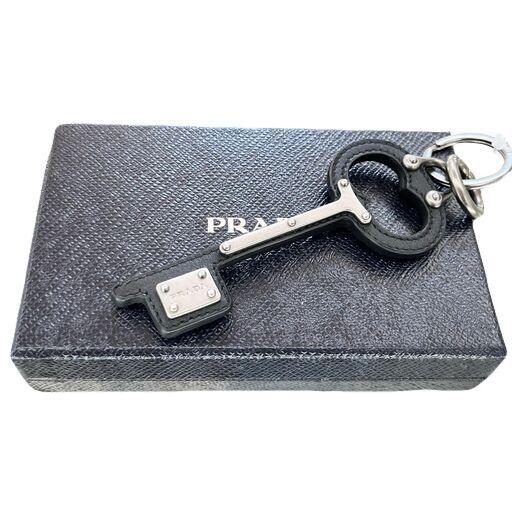 【ドリーム池田店】プラダ　ハードウェア･キーチェーン　IKX-321