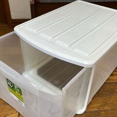 アイリスオーヤマ製プラスチック収納ケース（プラスチック製　収納ケース）の画像