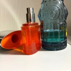 Clinique ヴェルサーチ　香水２本セットの画像