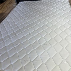 ダブルベッド　140cm マットレス付き　引き出し付きの画像
