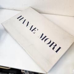 【未使用】HANAE MORI　こたつ掛け　小花と蝶　180㎝×180㎝　森英恵の画像