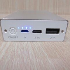 ( M-712 )モバイルバッテリー 10000mAh EMA102DC Type-C PowerBank PSEマーク認証 中古 動作確認済みの画像