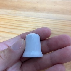 イギリス製の陶器の指ぬきの画像