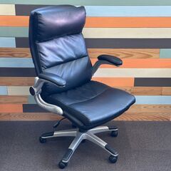 店頭引き渡し 中古 レザー オフィスチェア 椅子 キャスター付き ブラック 家具の画像