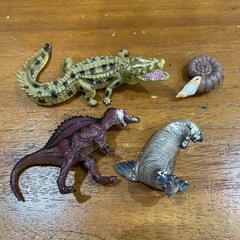 生き物のフィギュア10点【本文要確認】の画像