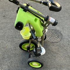 三輪車の画像