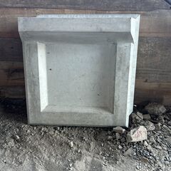 張ブロック　コンクリートブロックの画像