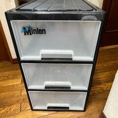 プラスチック製収納ケース（３段、キャスター付き）の画像
