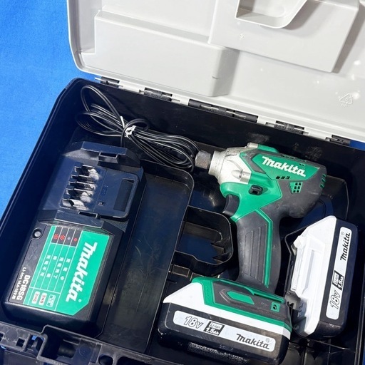 HSJ-0010◇マキタ 充電式インパクトドライバ◇18V 1.5Ah◇バッテリー2個◇充電器◇専用ケース◇MTD002DSX