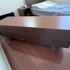 テレビボードの画像