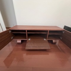 テレビボードの画像
