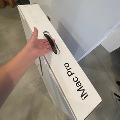 IMac Pro の空箱の画像