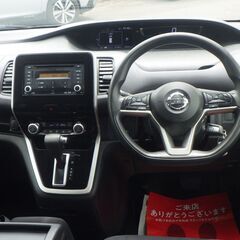 平成３０年　日産　セレナ　入荷しました。の画像