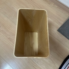 ゴミ箱の画像