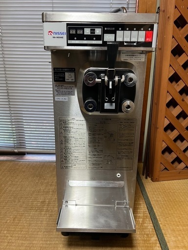 日世　ソフトクリームサーバー　NA-9424AE 太巻きソフト 丸口に変更