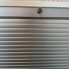 中古　IKEA シャッター付きキャビネット　鍵なしの画像